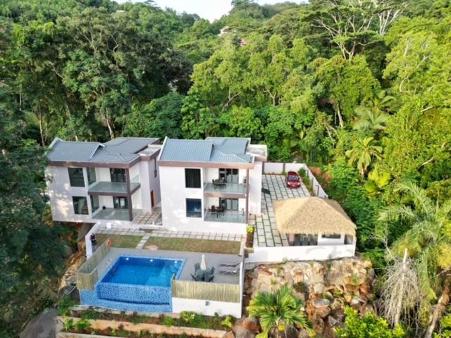 Riverside Retreat Anse Royale Exterior photo